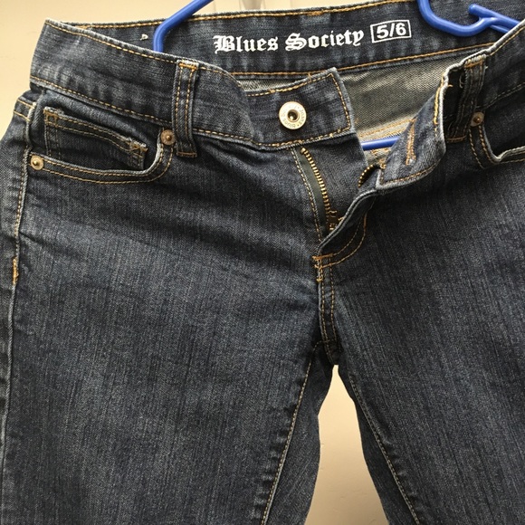 Jeans - Picture 3 of 4